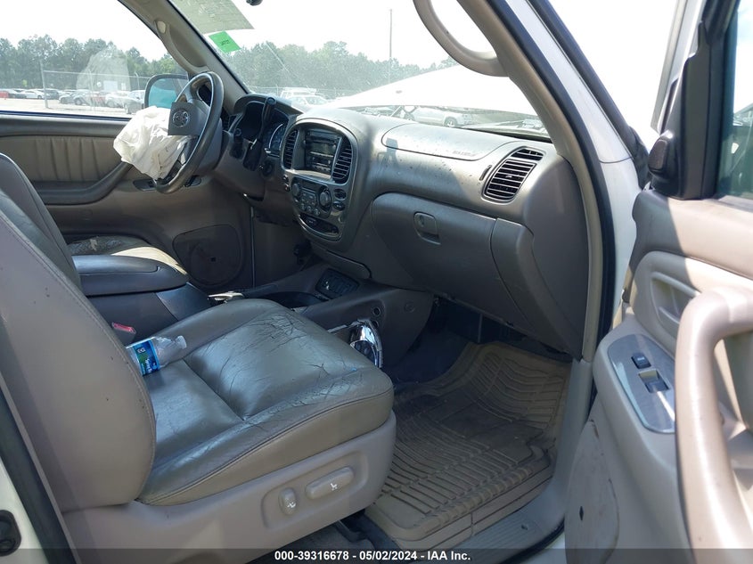 2005 Toyota Sequoia Limited V8 VIN: 5TDZT38A45S239021 Lot: 39316678