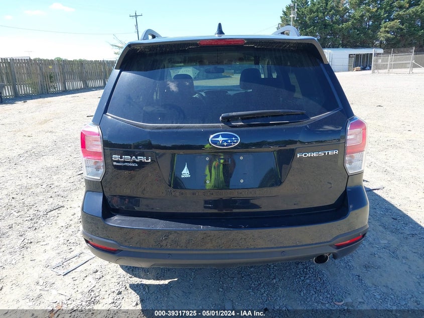 VIN JF2SJAWC7JH602332 2018 SUBARU FORESTER 2.5I TOURING