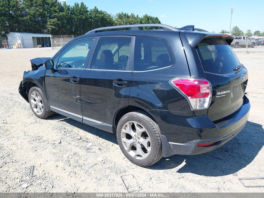 VIN JF2SJAWC7JH602332 2018 SUBARU FORESTER 2.5I TOURING