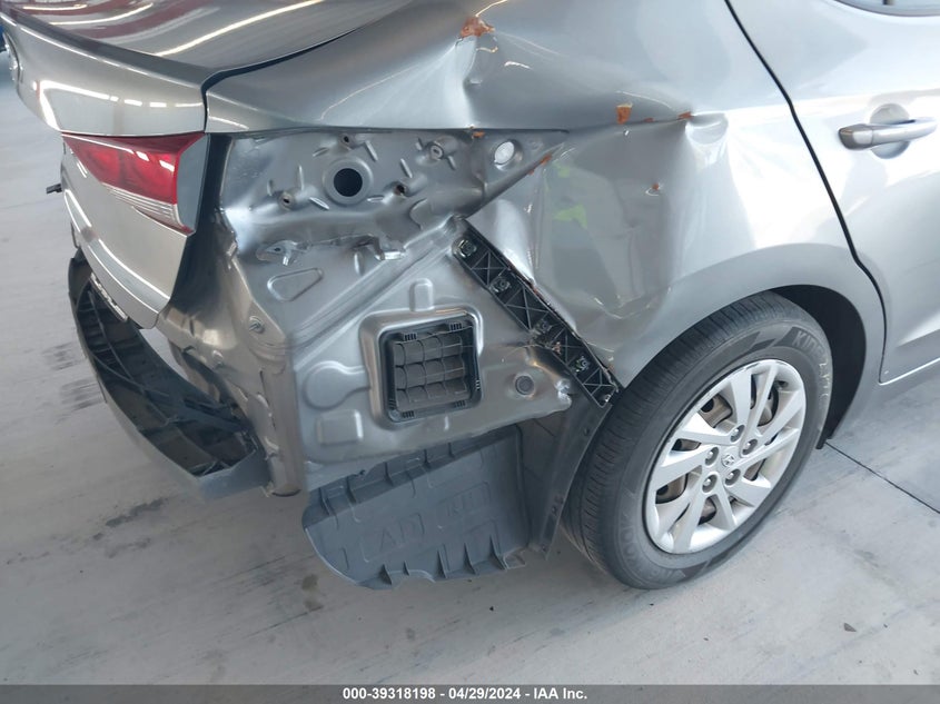 VIN KMHD74LF2HU370905 2017 HYUNDAI ELANTRA SE