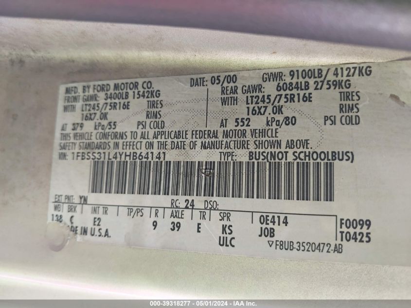 2000 Ford E-350 Super Duty Xl/Xlt VIN: 1FBSS31L4YHB64141 Lot: 39318277