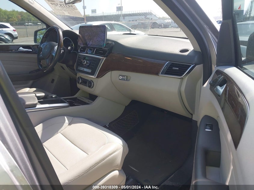 2013 Mercedes-Benz Ml 350 4Matic VIN: 4JGDA5HB8DA145932 Lot: 39318309