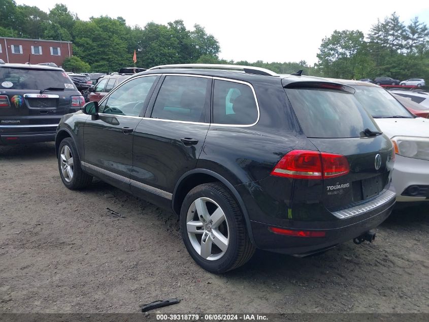 2014 Volkswagen Touareg 3.6L Lux VIN: WVGEF9BP0ED014575 Lot: 39318779