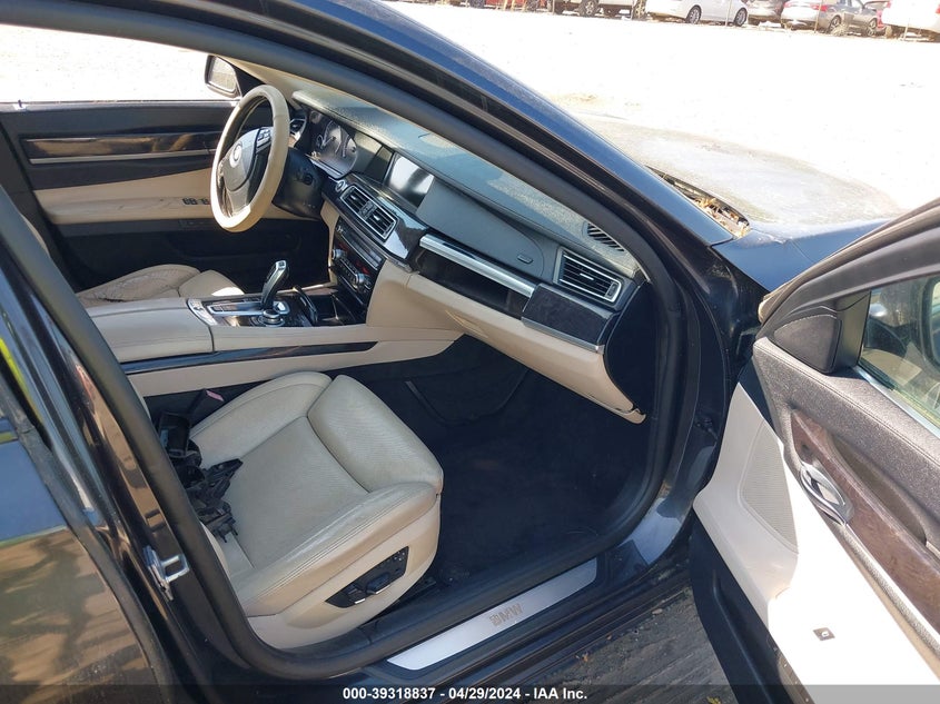 2011 BMW 750Li xDrive VIN: WBAKC8C50BC431989 Lot: 39318837