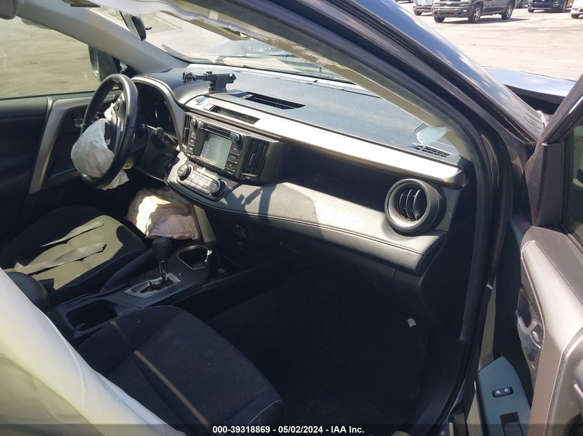 2016 TOYOTA RAV4 XLE - JTMWFREV4GJ091277