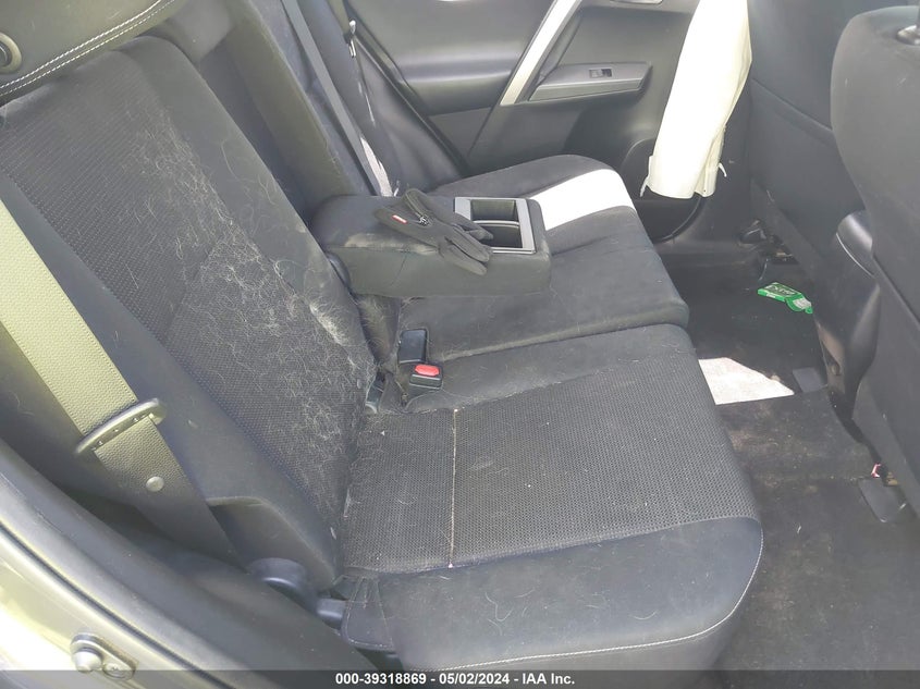 2016 TOYOTA RAV4 XLE - JTMWFREV4GJ091277
