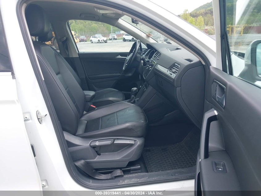 VIN 3VV3B7AX7JM013078 2018 VOLKSWAGEN TIGUAN 2.0T SE/2.0T SEL