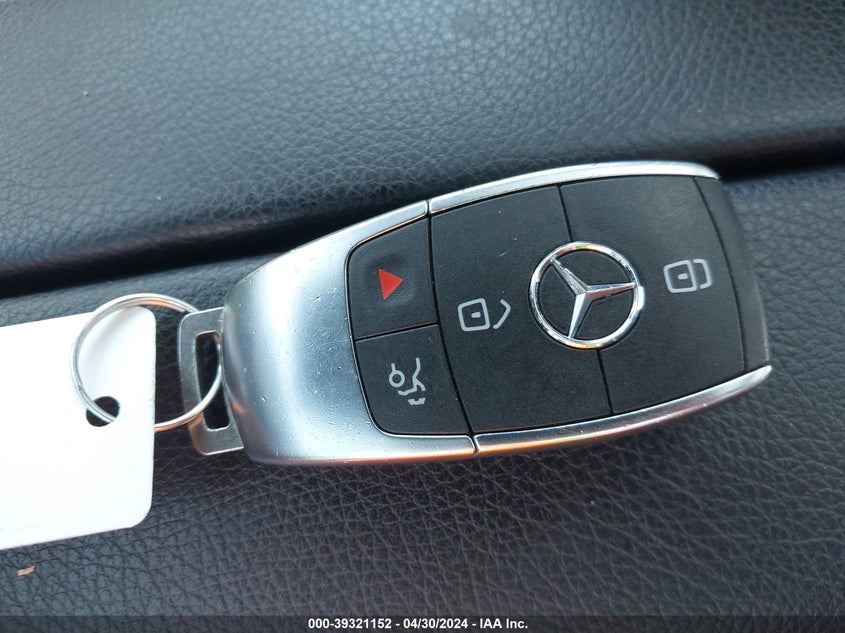 2022 MERCEDES-BENZ GLB 250 4MATIC VIN: W1N4M4HB4NW207331