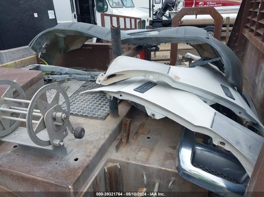 2002 Ford F-350 Lariat/Xl/Xlt VIN: 1FTWW33FX2EB45711 Lot: 39321764