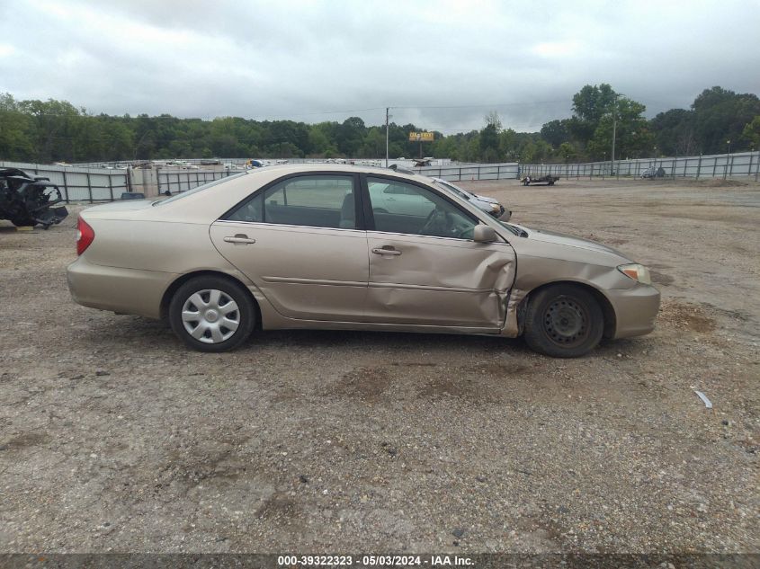 2004 Toyota Camry Le VIN: JTDBE32K640259978 Lot: 39322323