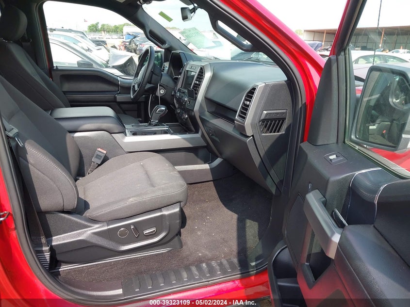 VIN 1FTEW1CP2JKF70719 2018 FORD F-150 XLT