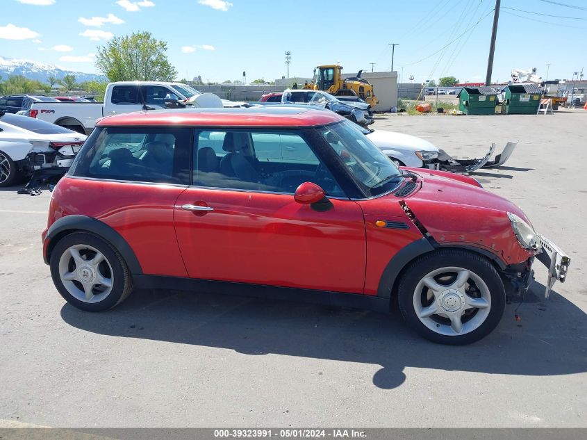 2006 Mini Cooper VIN: WMWRC33556TJ77302 Lot: 39323991