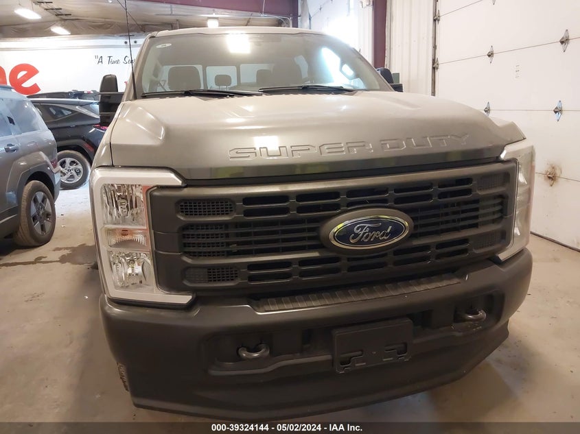 2024 FORD F350 (VIN: 1FT8W3BTXRED65389