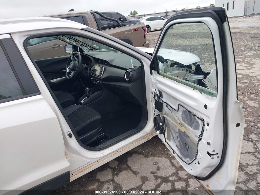 VIN 3N1CP5CU8KL532030 2019 NISSAN KICKS SV