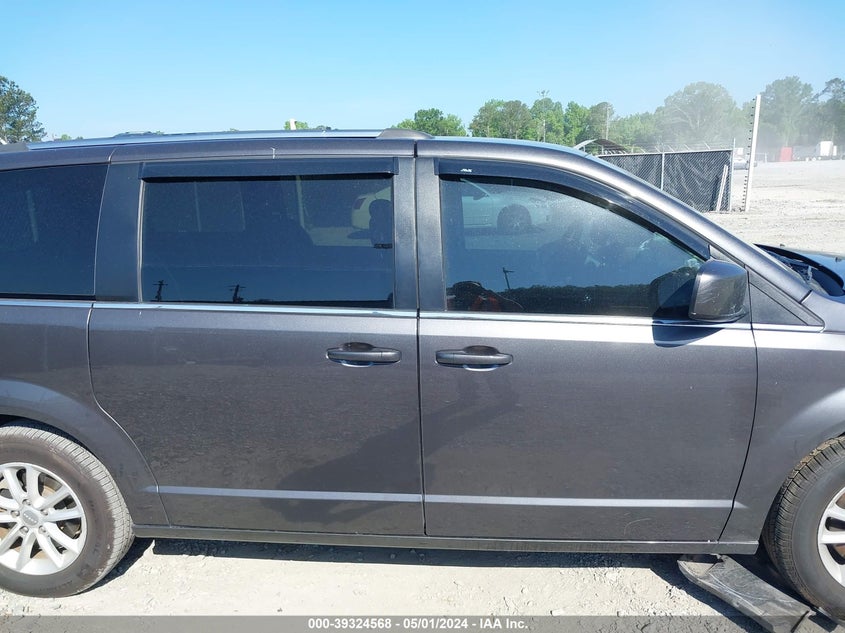 VIN 2C4RDGCG0JR138948 2018 DODGE GRAND CARAVAN SXT