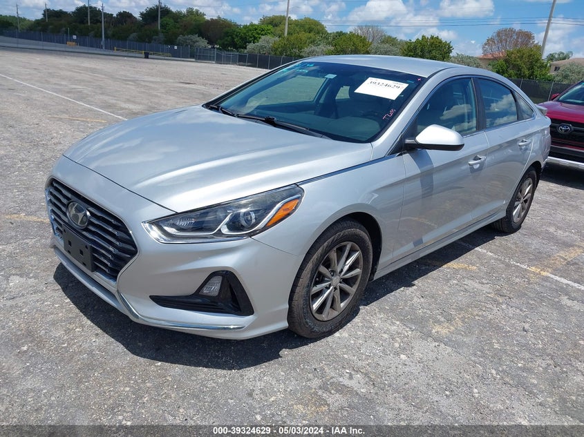 VIN 5NPE24AF0JH723099 2018 HYUNDAI SONATA SE