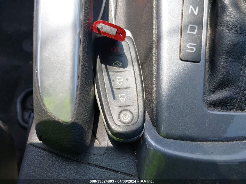 2013 Ford Focus Titanium VIN: 1FADP3N22DL107814 Lot: 39324803