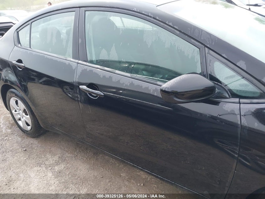 VIN 3KPFL4A75HE047757 2017 KIA FORTE LX