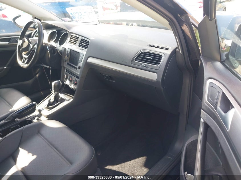 2016 VOLKSWAGEN GOLF SPORTWAGEN TSI LIMITED EDITION - 3VWC17AU1GM522578