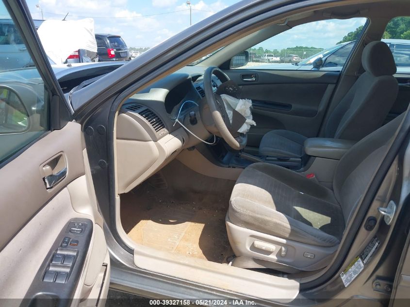 2005 Toyota Camry Le VIN: 4T1BE32K15U977122 Lot: 39327158