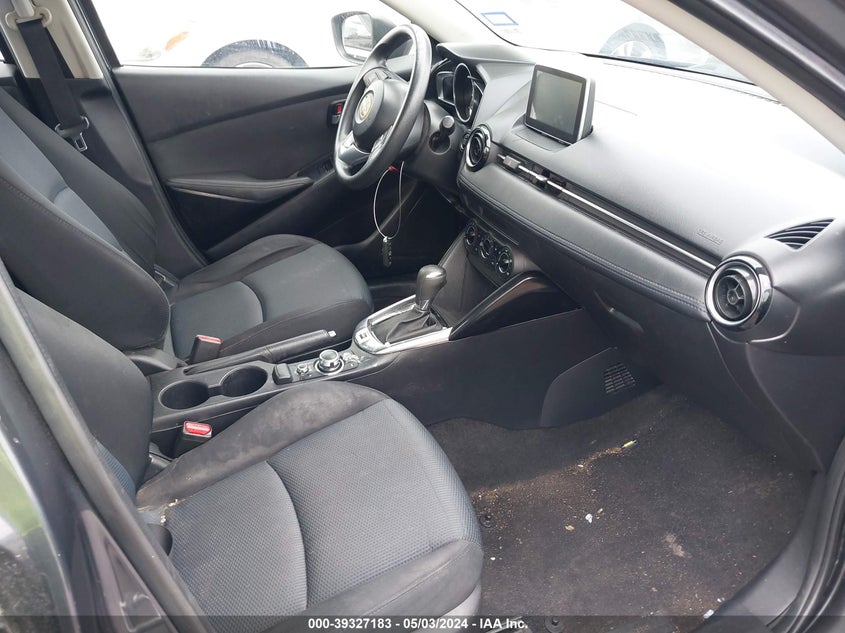 2016 Scion Ia VIN: 3MYDLBZV5GY101183 Lot: 39327183