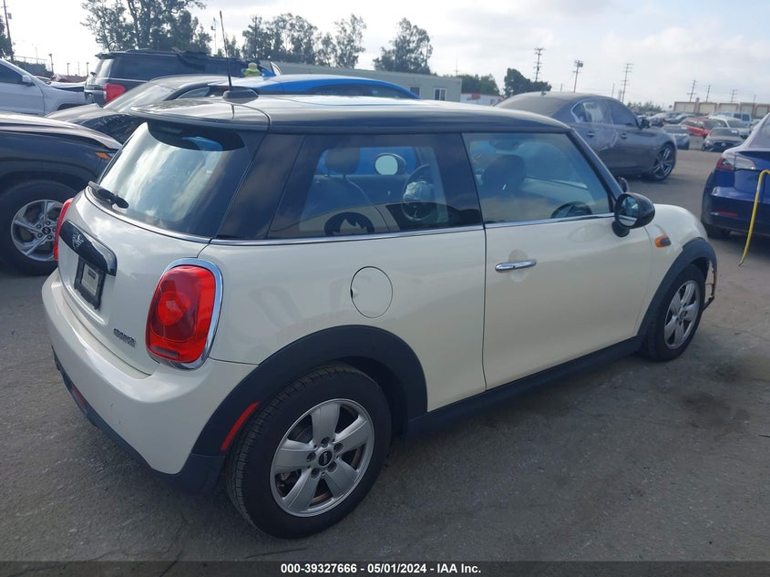 2017 Mini Hardtop Cooper VIN: WMWXP5C59H2D16365 Lot: 39327666