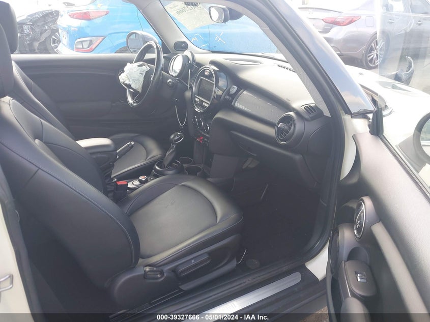 2017 Mini Hardtop Cooper VIN: WMWXP5C59H2D16365 Lot: 39327666