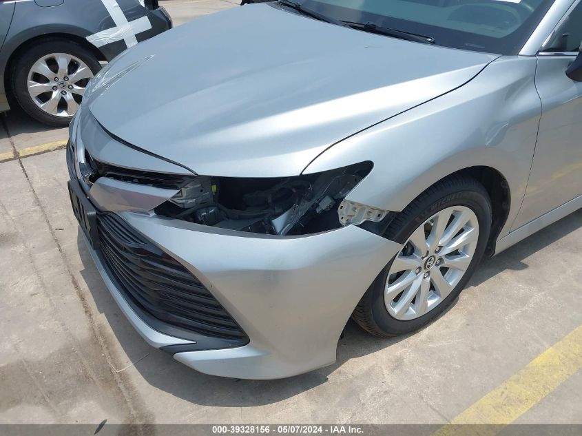 2018 Toyota Camry Le VIN: 4T1B11HK1JU032138 Lot: 39328156