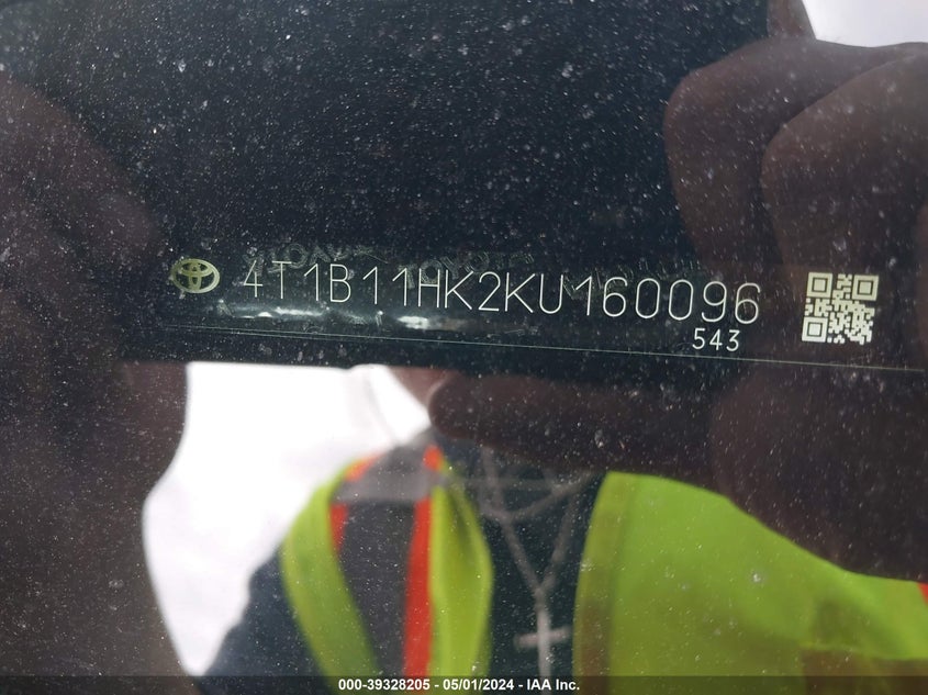 2019 TOYOTA CAMRY SE - 4T1B11HK2KU160096