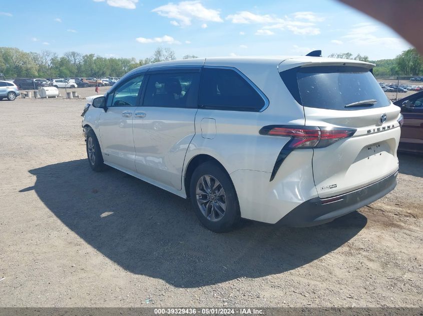 VIN 5TDYRKEC2MS024570 2021 TOYOTA SIENNA no.3