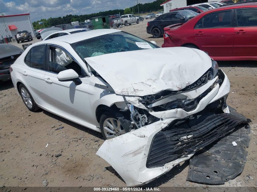 4T1B11HK9JU005737 2018 TOYOTA CAMRY - Image 1