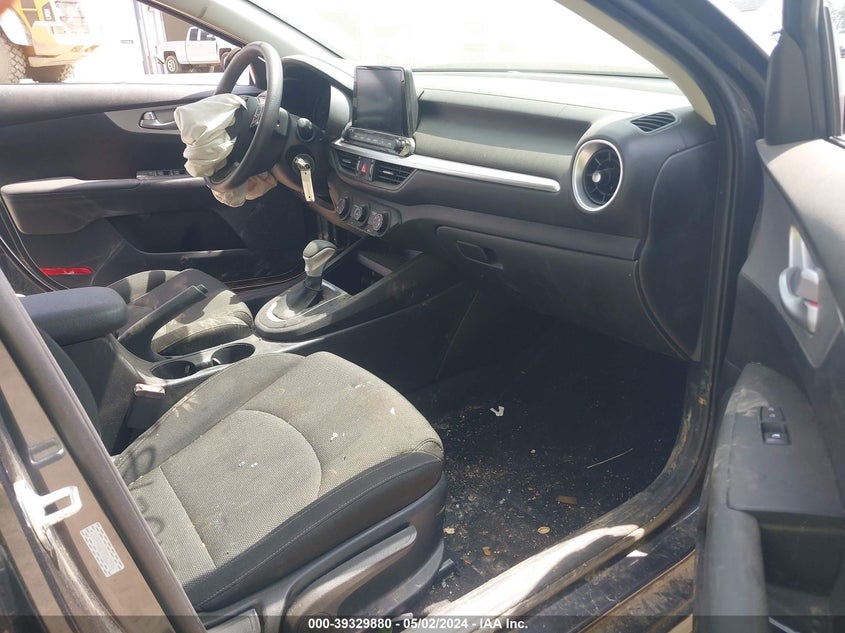 2023 KIA FORTE 2L I4   N(VIN: 3KPF24AD7PE622996