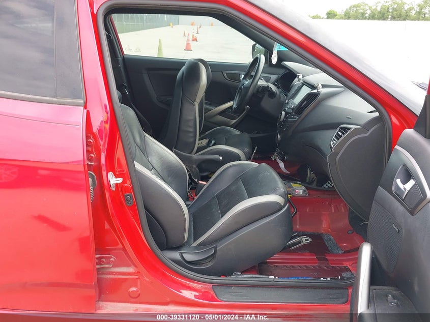 2016 Hyundai Veloster Turbo VIN: KMHTC6AEXGU295009 Lot: 39331120