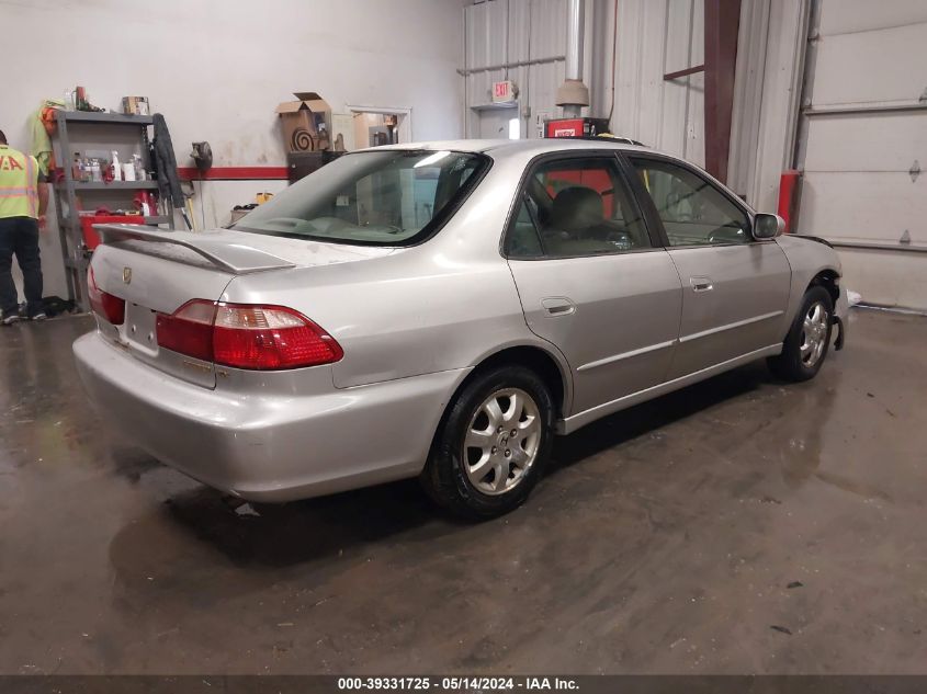 1998 Honda Accord Ex VIN: 1HGCG565XWA027641 Lot: 39331725