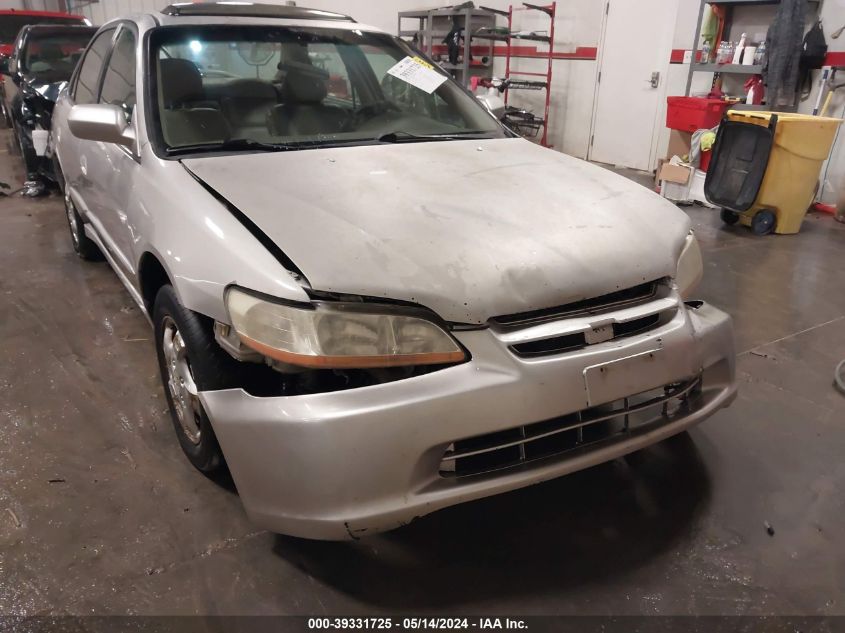 1998 Honda Accord Ex VIN: 1HGCG565XWA027641 Lot: 39331725