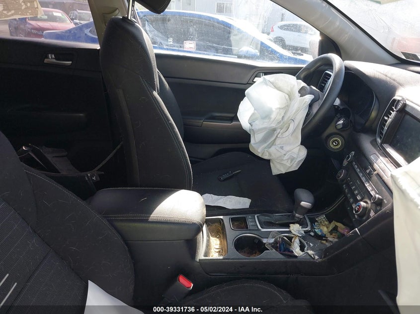 VIN KNDPMCAC1J7391701 2018 KIA SPORTAGE LX