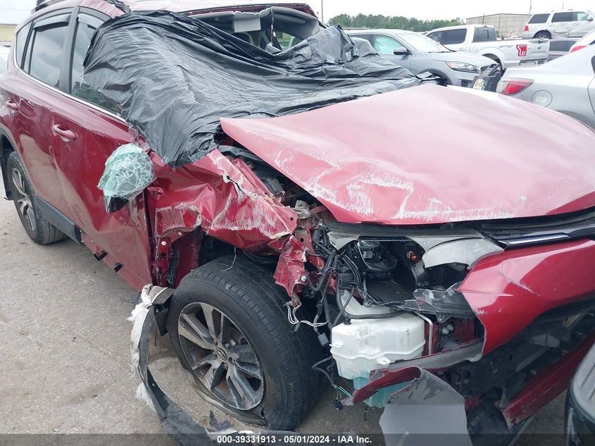 VIN JTMWFREV1JD131658 2018 TOYOTA RAV4 ADVENTURE/XLE