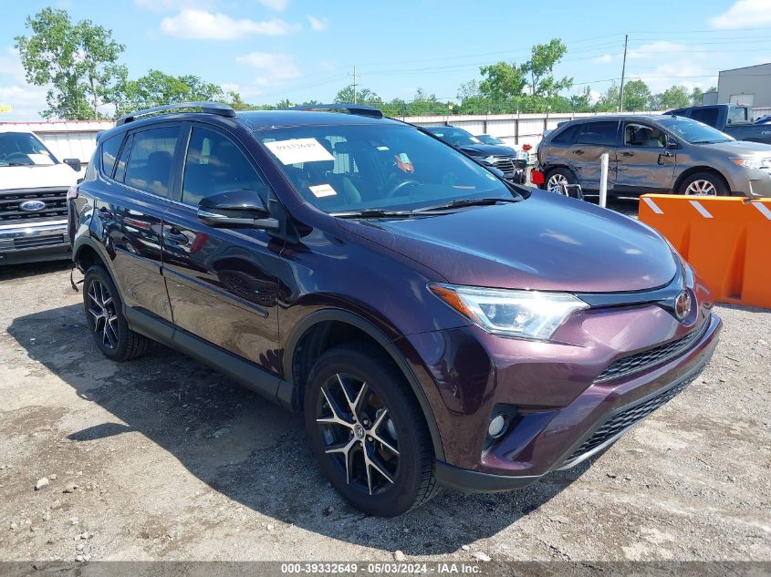 2T3NFRED9JW457688 2018 Toyota Rav4 Se