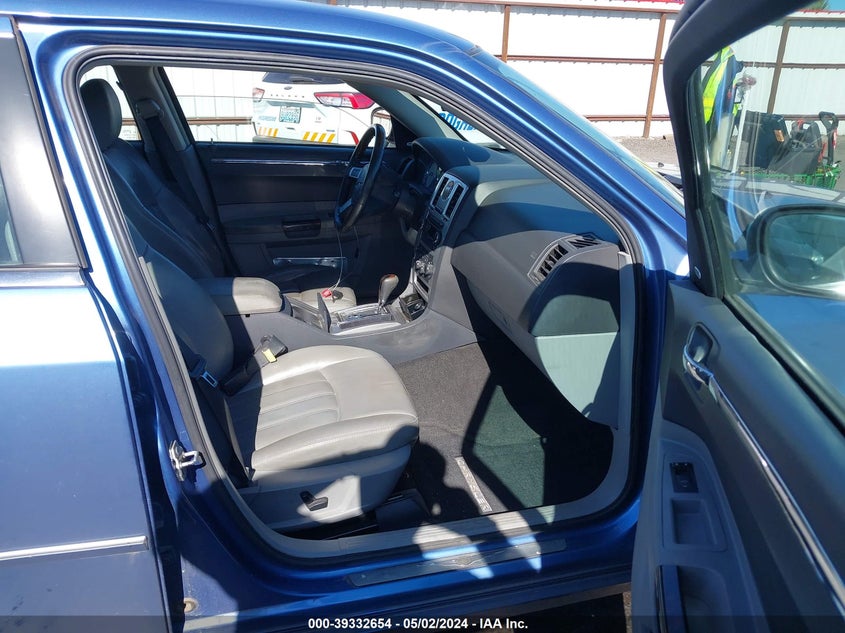 2007 Chrysler 300C VIN: 2C3LK63HX7H767523 Lot: 39332654