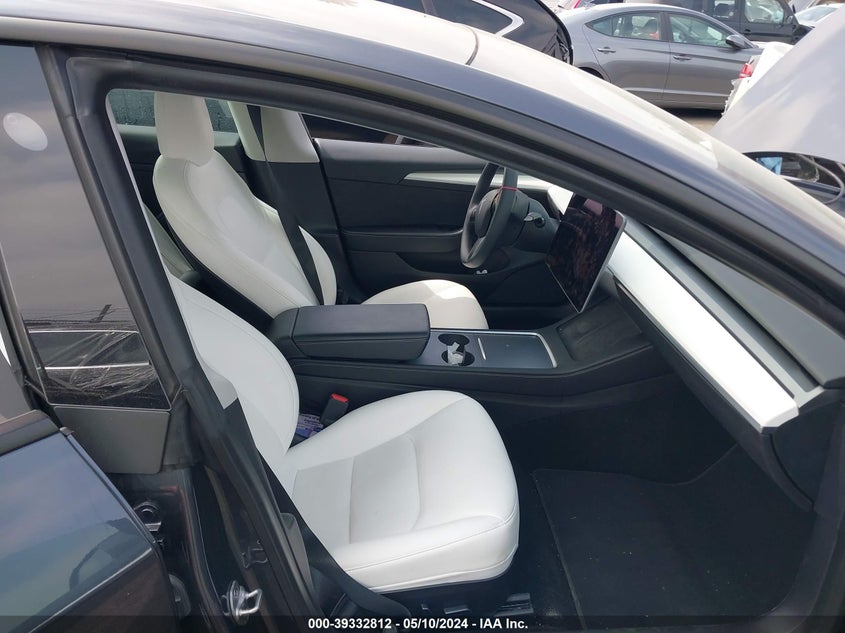 VIN 5YJ3E1EBXNF179882 2022 TESLA MODEL 3