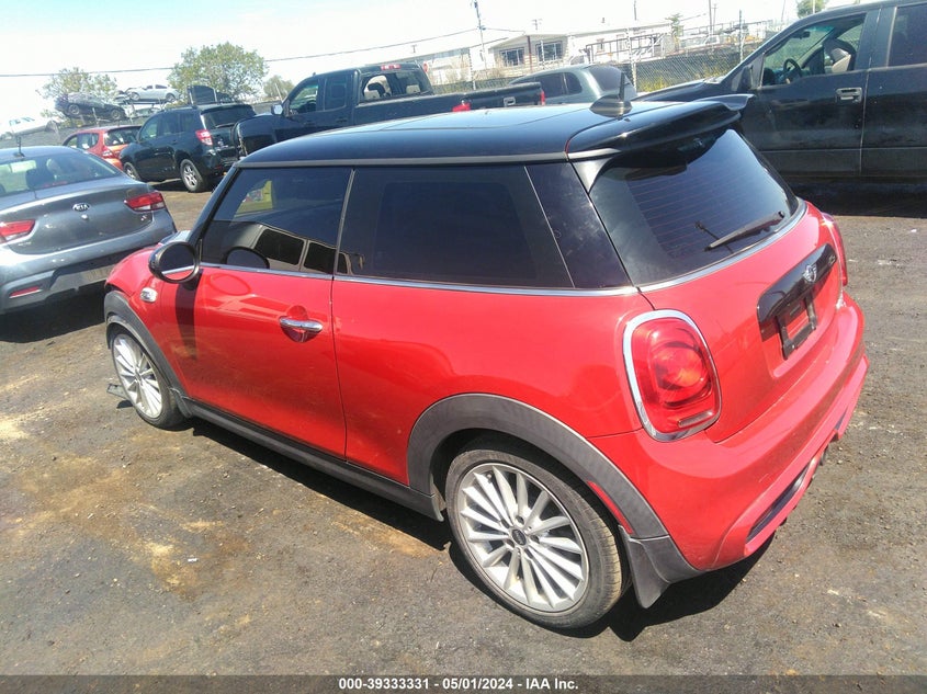2015 Mini Hardtop Cooper S VIN: WMWXP7C54F2A40444 Lot: 39333331