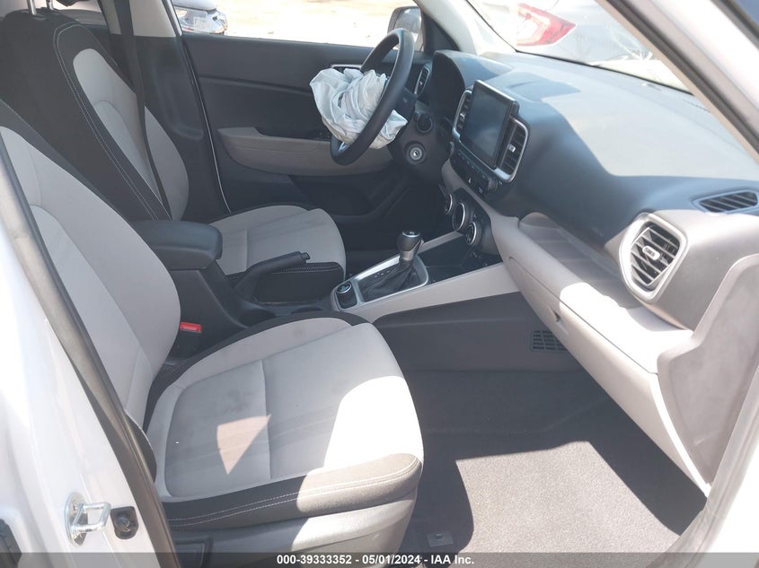 2020 Hyundai Venue Sel VIN: KMHRC8A32LU018076 Lot: 39333352