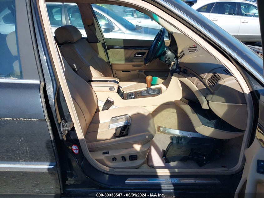 2001 BMW 740Il VIN: WBAGH83421DP20511 Lot: 39333547