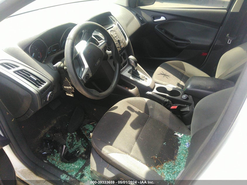 2014 FORD FOCUS SE - 1FADP3K2XEL131977