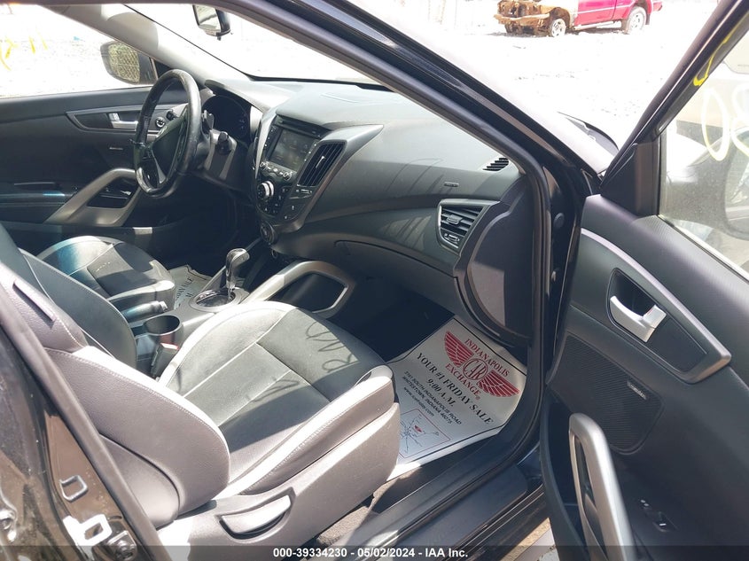 2013 Hyundai Veloster Turbo W/Black VIN: KMHTC6AE4DU169966 Lot: 39334230