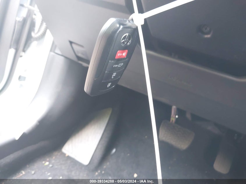 VIN JTDBCMFE0RJ027619 2024 TOYOTA COROLLA HYBRID XLE