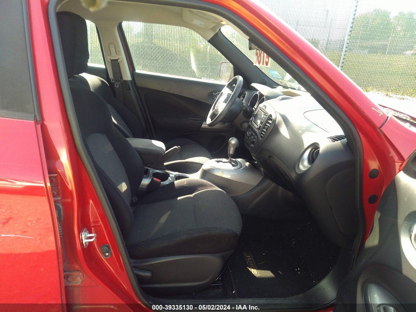 2015 Nissan Juke S VIN: JN8AF5MV4FT566244 Lot: 39335130