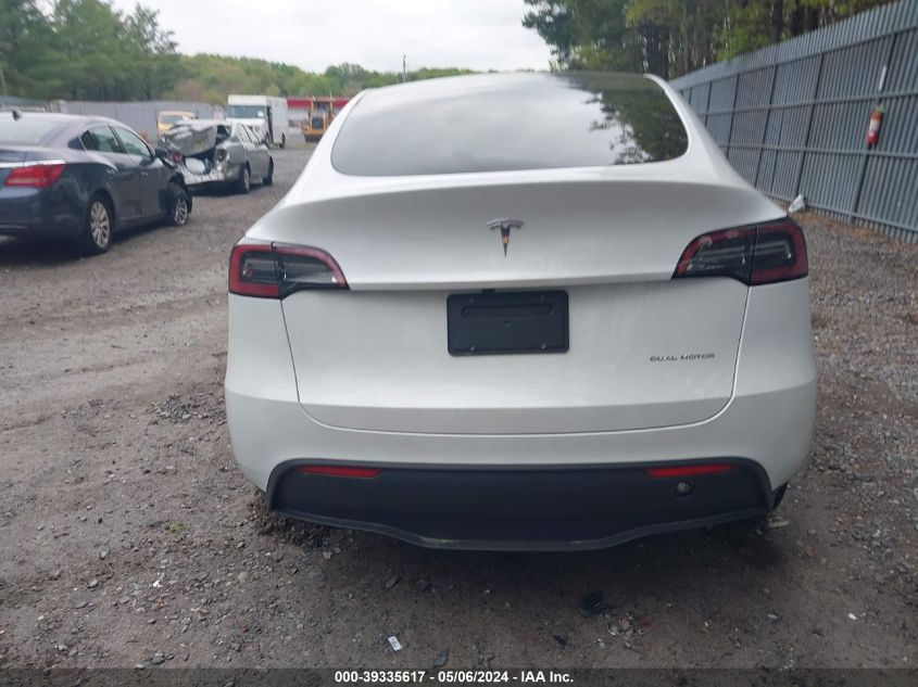 2024 Tesla Model Y Long Range Dual Motor All-Wheel Drive VIN: 7SAYGDEE0RA229822 Lot: 39335617