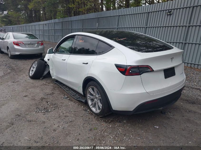 2024 TESLA MODEL Y LONG RANGE DUAL MOTOR ALL-WHEEL DRIVE - 7SAYGDEE0RA229822