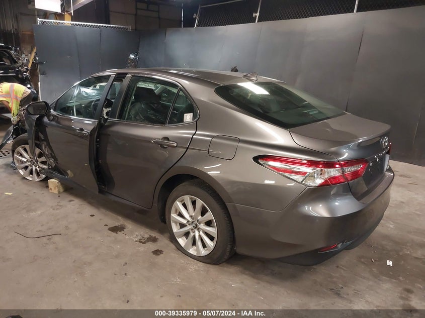 2019 TOYOTA CAMRY LE - 4T1B11HK8KU812154